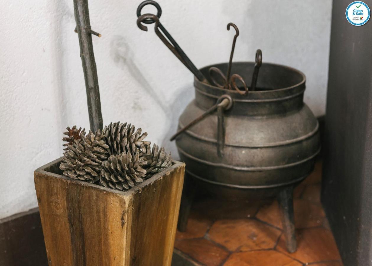 ヴィーラ・ポウカ・デ・アギアル Casa Da Tapa 7ヴィラ エクステリア 写真