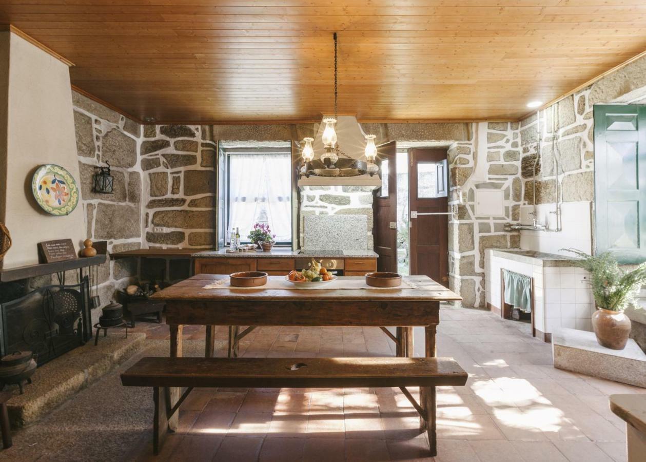 ヴィーラ・ポウカ・デ・アギアル Casa Da Tapa 7ヴィラ エクステリア 写真